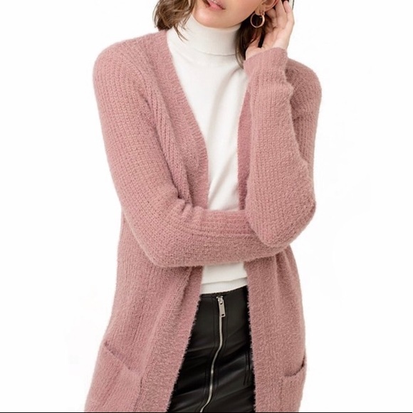 Sweaters - Soft & Cozy Mauve Cardigan w/ pockets